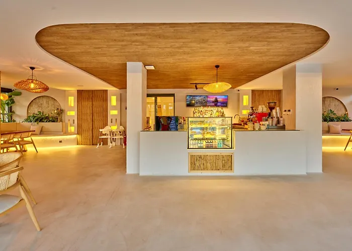 Lilium Boutique Hotel *