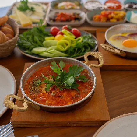 Lilium Boutique Hotel *